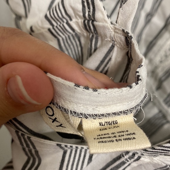 🚨Roxy Womens Catching Feelings Romper Pantsuit Striped Adjustable Straps - Picture 12 of 13